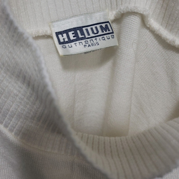 Cutout Sweater - Picture 2 of 5